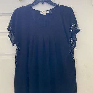 Simply Noelle Black Top